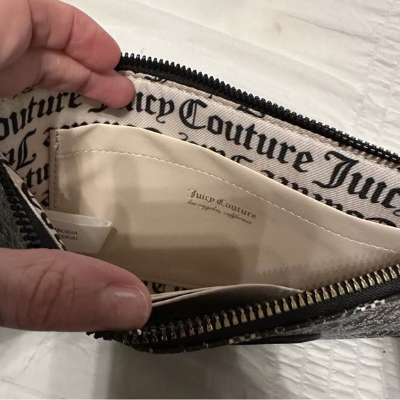 Juicy Couture Wristlet NWOT - Picture 3 of 6
